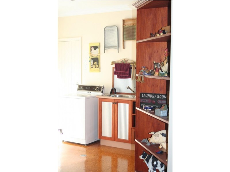 4 Eddy Drive, Capella QLD 4723