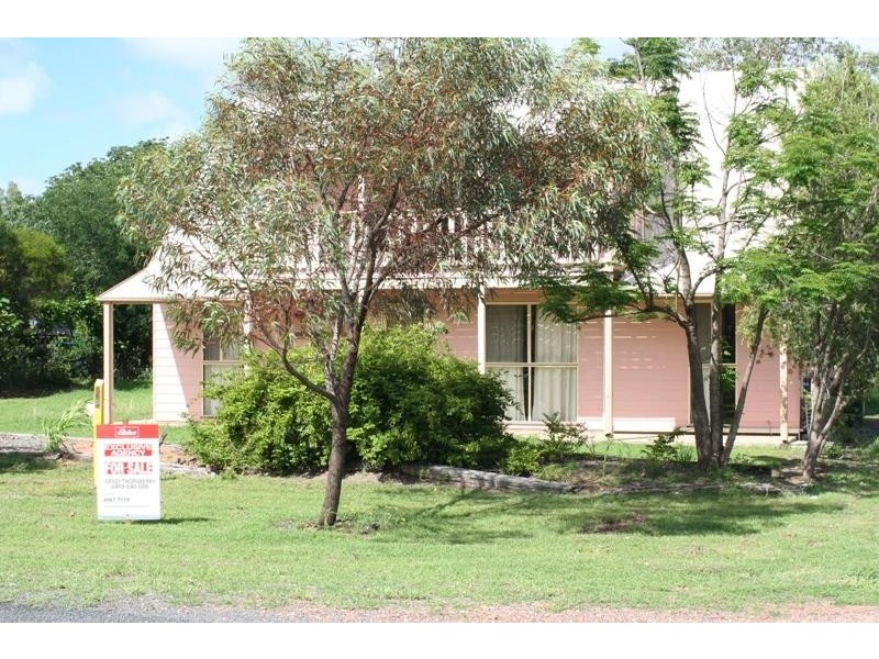 38 Bailey Street, Capella QLD 4723