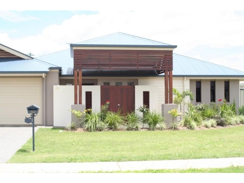 67 Blue Gums Drive, Emerald QLD 4720