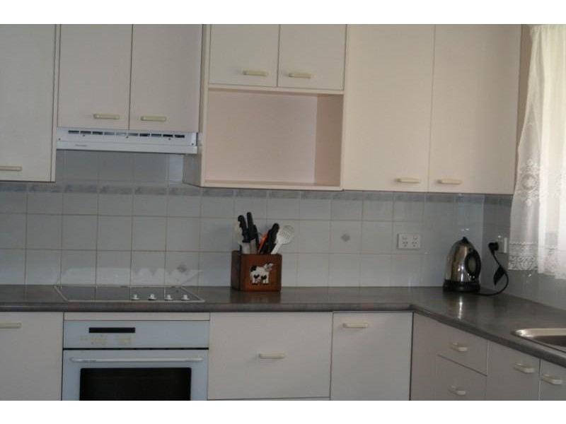 22 COWAN CRES, Emerald QLD 4720