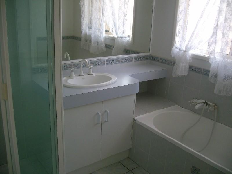 66 Staal Crescent, Emerald QLD 4720