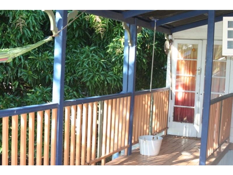 73 Gray Street, Emerald QLD 4720