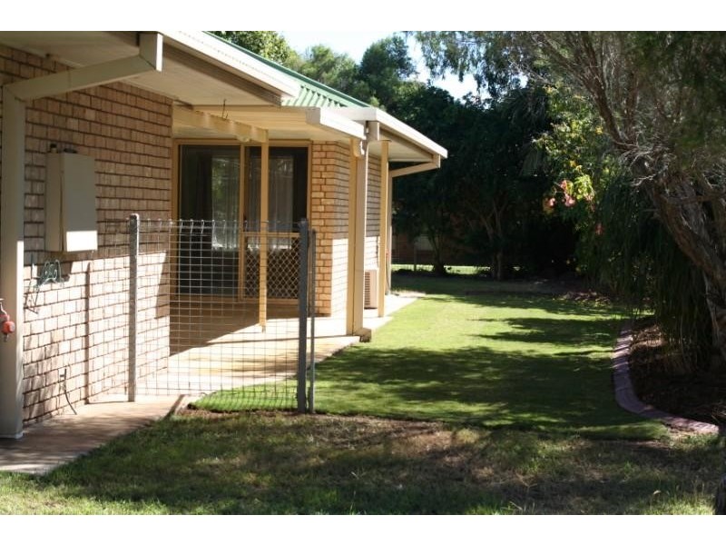 2 Chalmers Crescent, Emerald QLD 4720