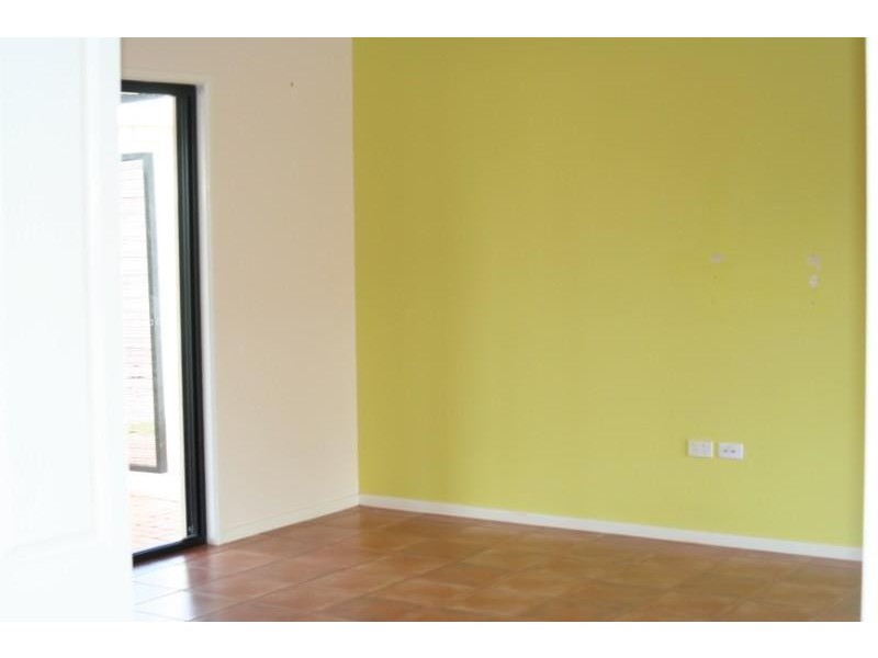 5 Dodd Drive, Emerald QLD 4720