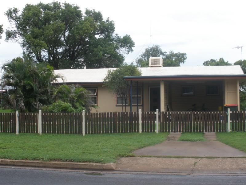 7 Harris Street, Emerald QLD 4720