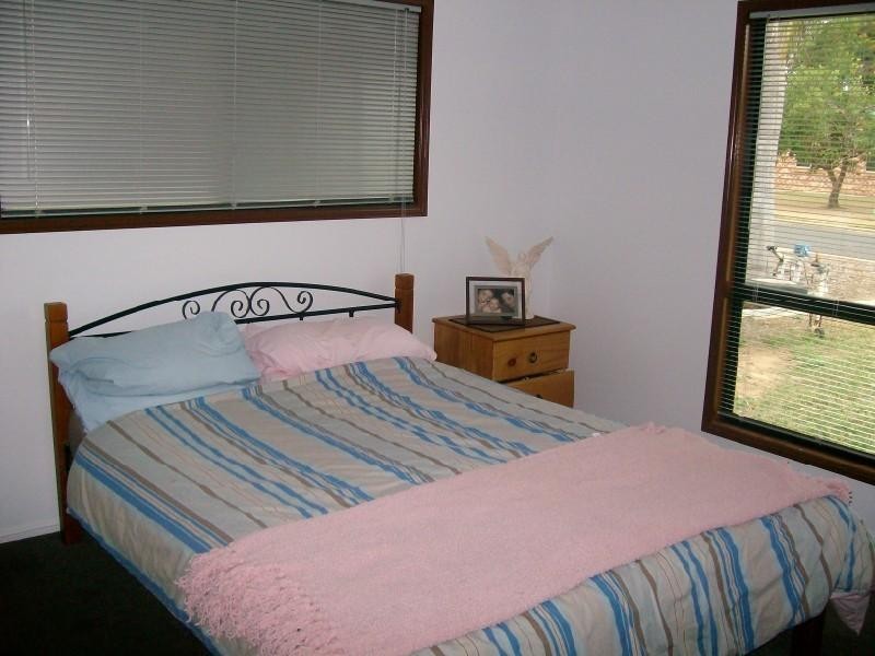 5 Alamein Drive, Emerald QLD 4720