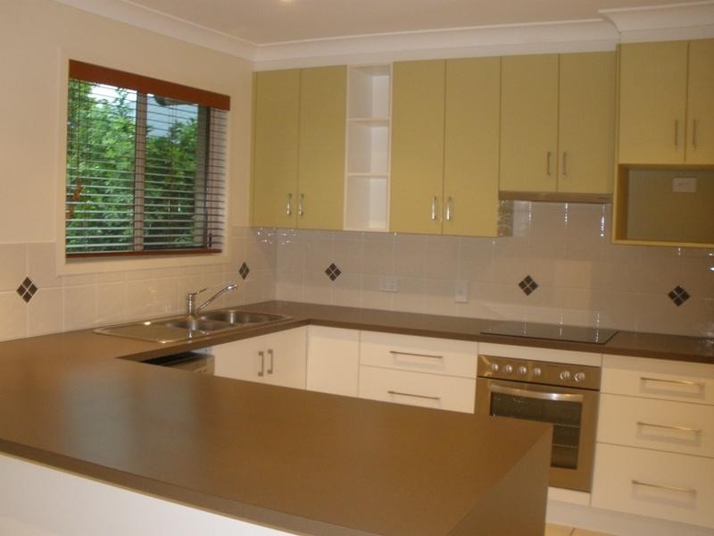 9 Yering Street, Emerald QLD 4720