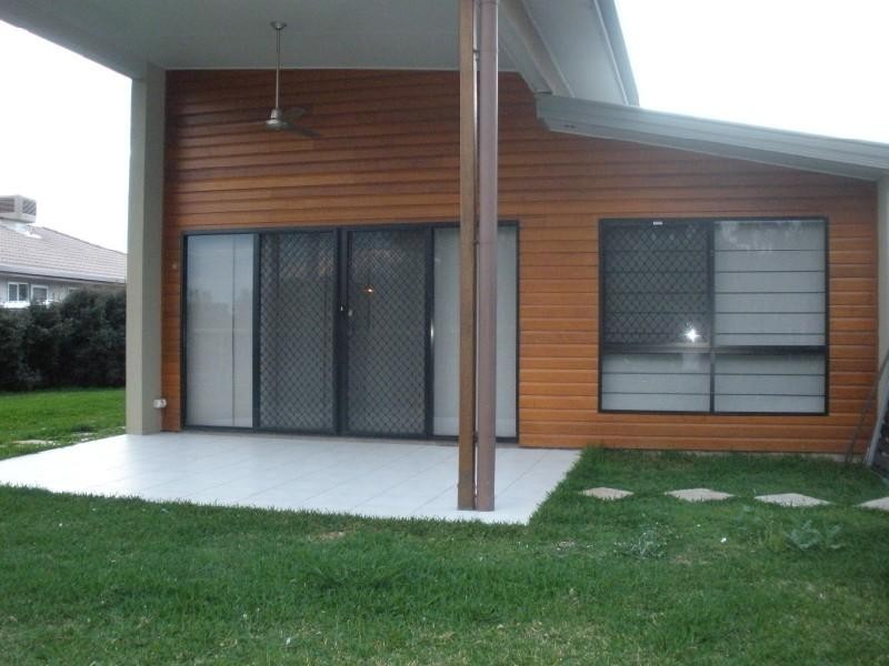 Unit 2/20 Riverview Street, Emerald QLD 4720