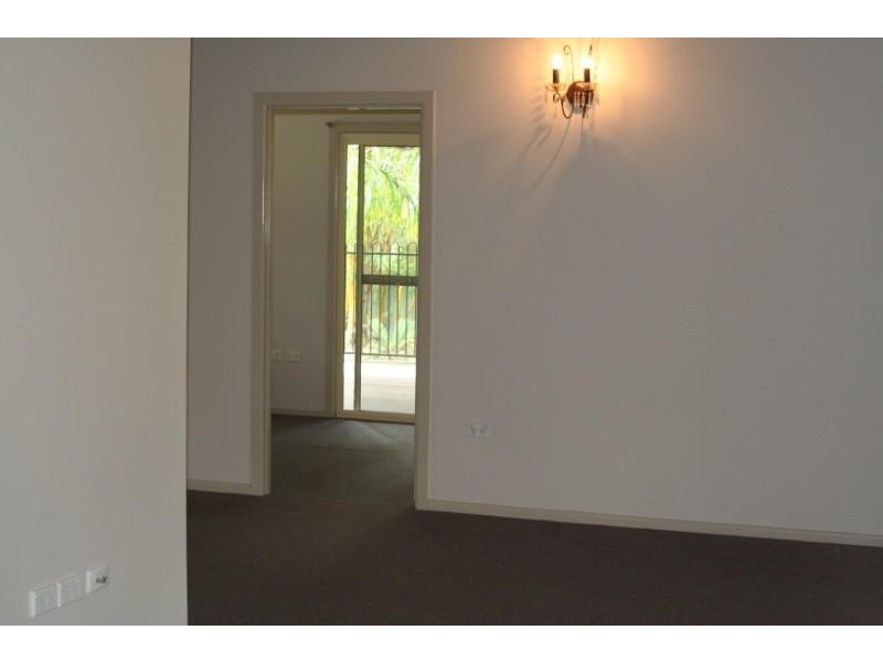 31 Silica Road, Emerald QLD 4720