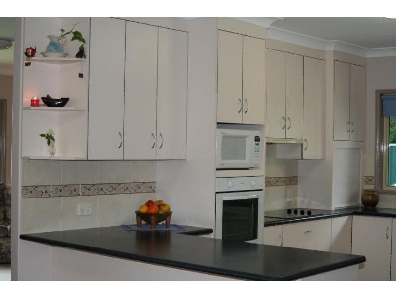 11 Country Lane, Emerald QLD 4720
