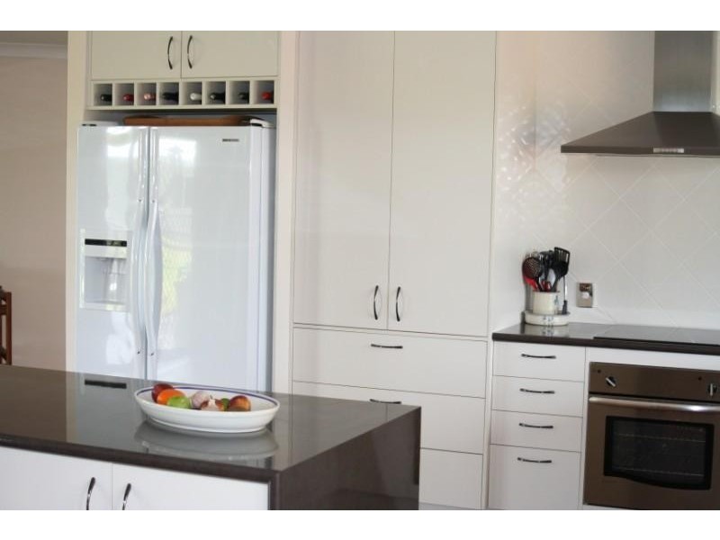 4 Peppertree Lane, Emerald QLD 4720