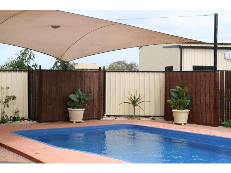 4 Peppertree Lane, Emerald QLD 4720