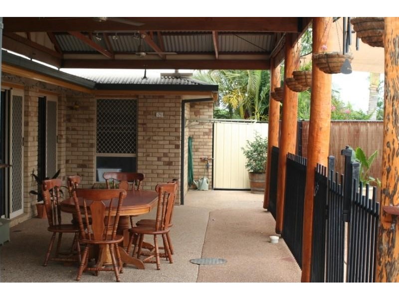 4 Peppertree Lane, Emerald QLD 4720