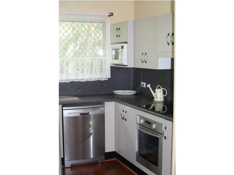8 McKendry Street, Emerald QLD 4720