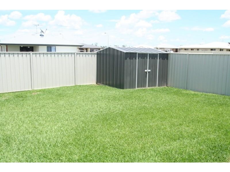 7b Desgrand Street, Emerald QLD 4720