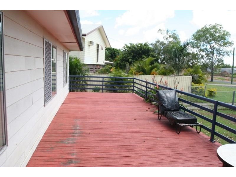 145 Opal Street, Emerald QLD 4720