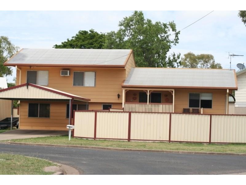 7 Andrea Place, Emerald QLD 4720