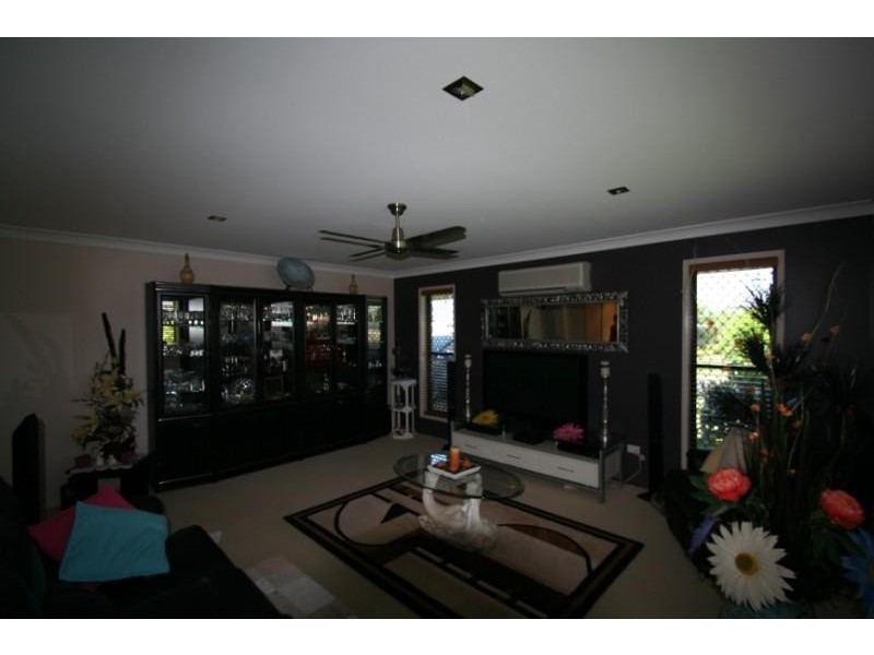 42 Andrews Road, Emerald QLD 4720