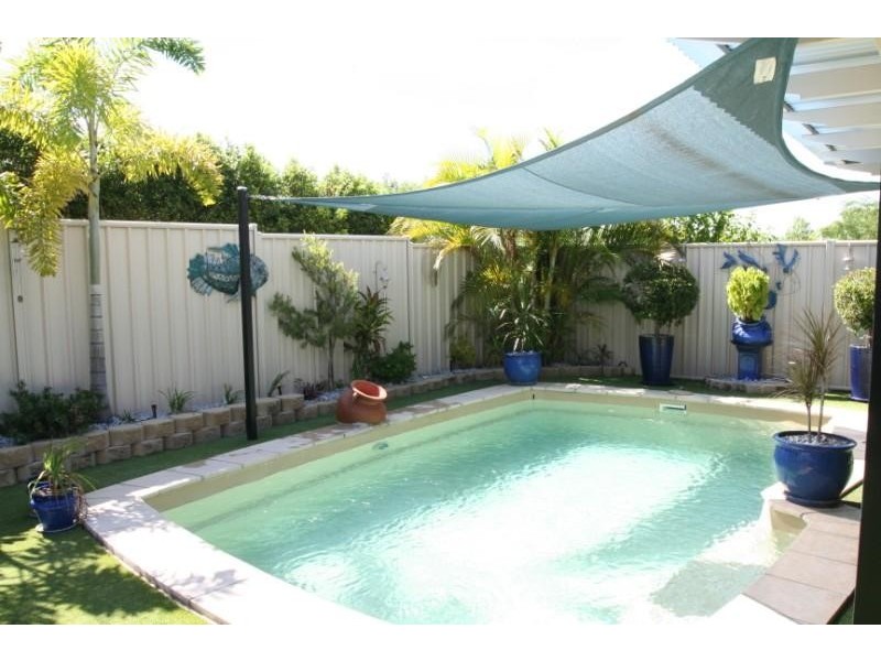 42 Andrews Road, Emerald QLD 4720