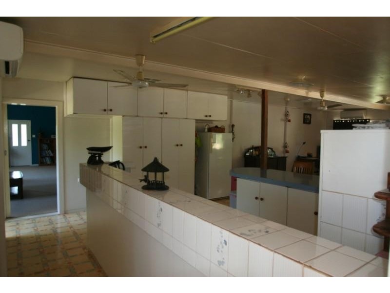 16a Crendon Street, Emerald QLD 4720