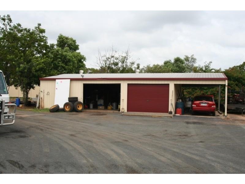 16a Crendon Street, Emerald QLD 4720