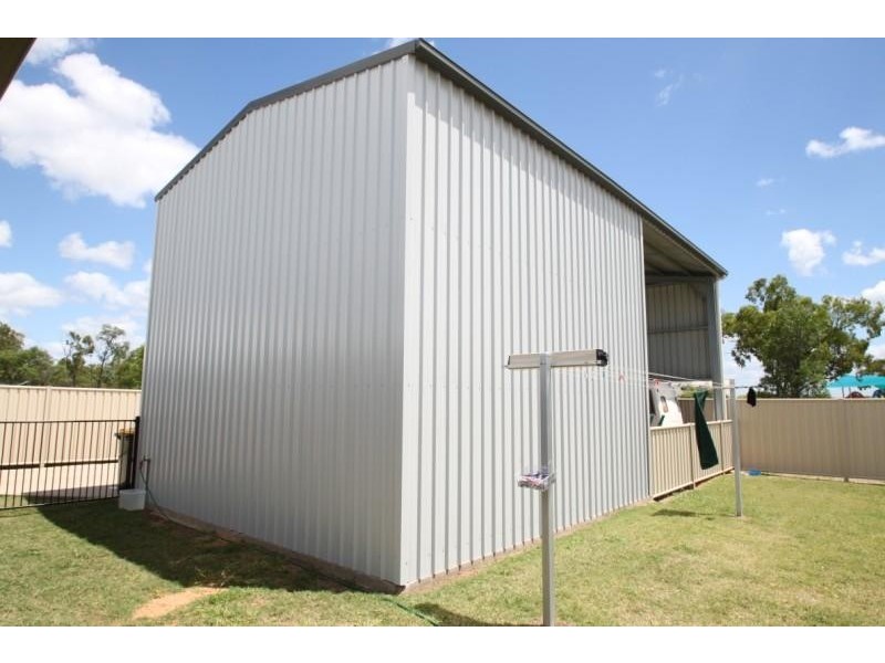 26 Wright Street, Emerald QLD 4720