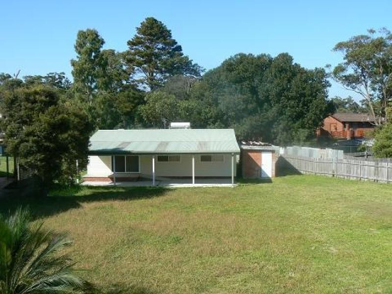 10 Renown Avenue, Shoalhaven Heads NSW 2535