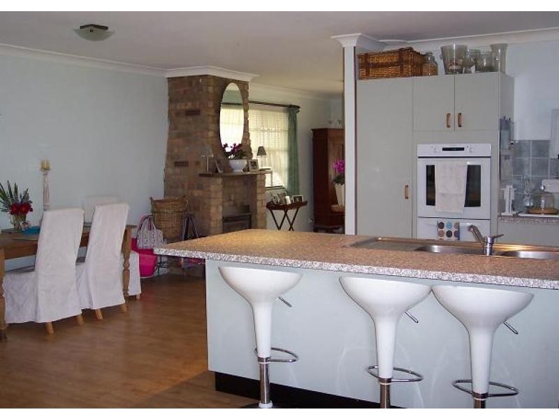 18 LOVEGROVE STREET, Shoalhaven Heads NSW 2535