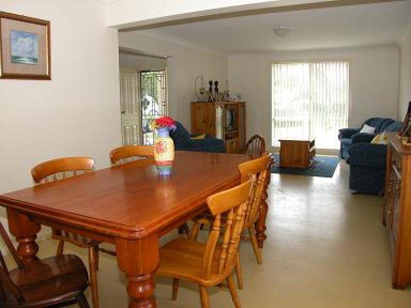 21 RAVENSCLIFFE ROAD, Shoalhaven Heads NSW 2535