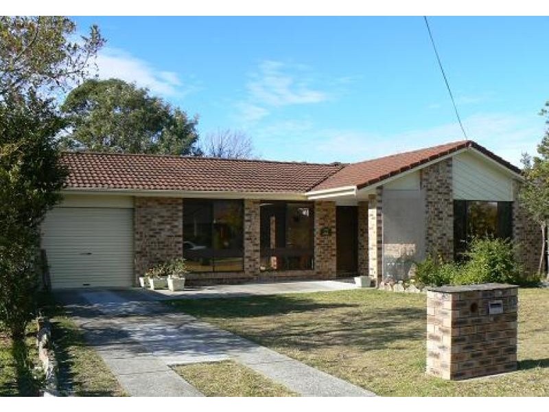 12 SHACKLETON STREET, Shoalhaven Heads NSW 2535