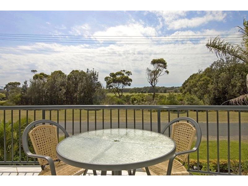 25 Woolstencraft Street, Shoalhaven Heads NSW 2535