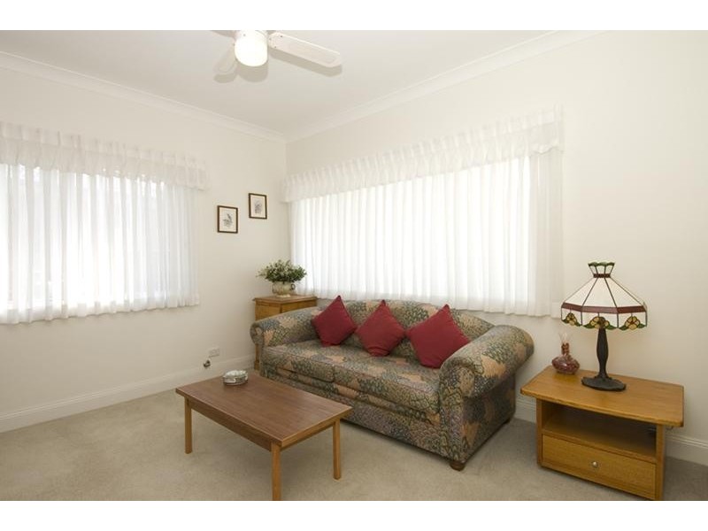 25 Woolstencraft Street, Shoalhaven Heads NSW 2535