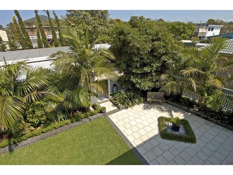 25 Woolstencraft Street, Shoalhaven Heads NSW 2535