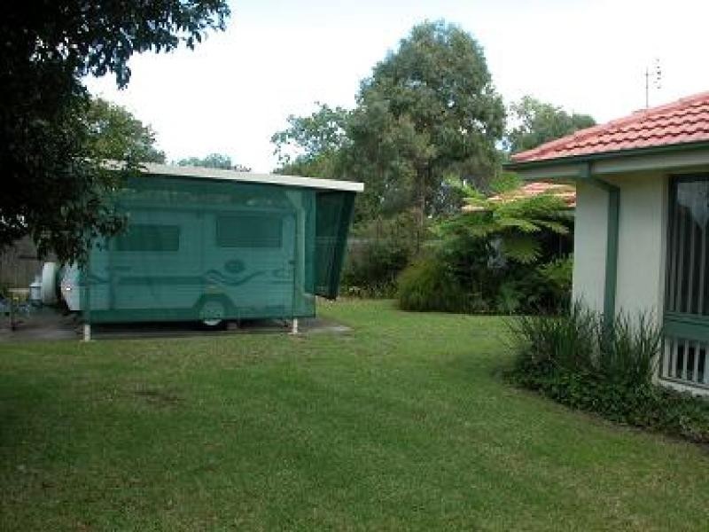 11 Mathews Street, Shoalhaven Heads NSW 2535