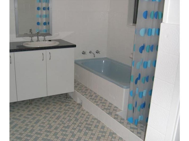 4 Silver Spur Close, Shoalhaven Heads NSW 2535
