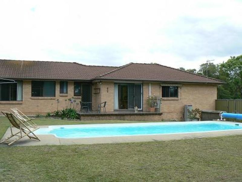 11 Ravenscliffe Road, Shoalhaven Heads NSW 2535