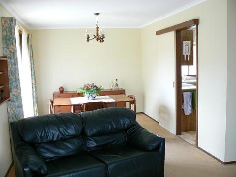11 Ravenscliffe Road, Shoalhaven Heads NSW 2535