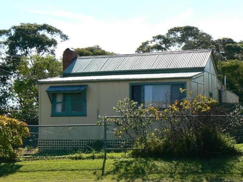 61 River Road, Shoalhaven Heads NSW 2535
