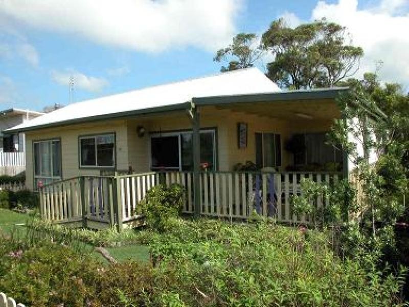 26 McIntosh Street, Shoalhaven Heads NSW 2535