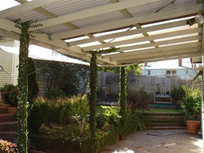 1 Gordon St, Bega NSW 2550