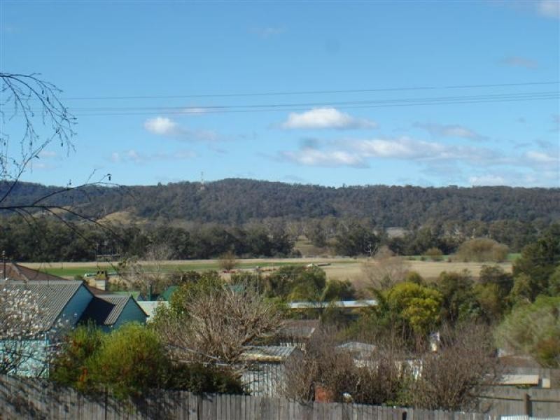 1 Gordon St, Bega NSW 2550