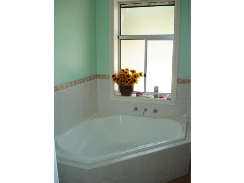 Bega NSW 2550