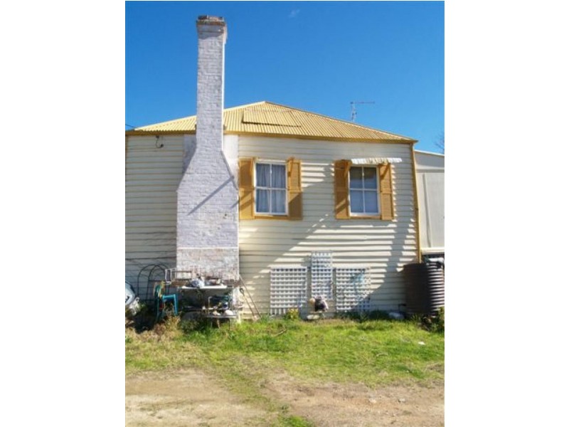 53 Carp St, Bega NSW 2550