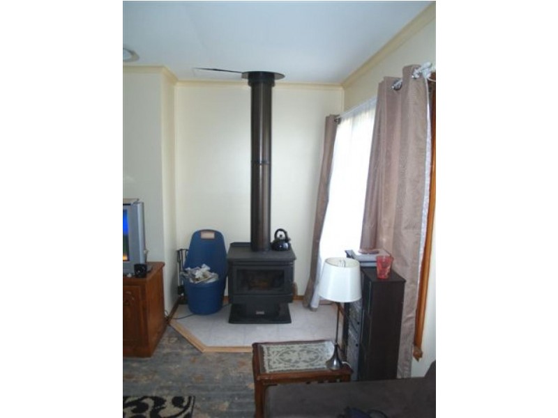 27 Girraween Crescent, Bega NSW 2550