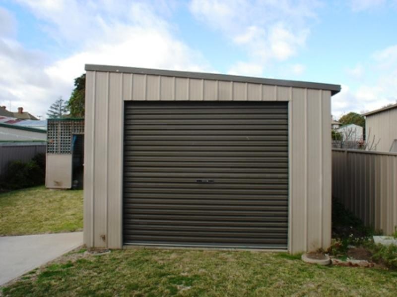 8 CANNING ST, Bega NSW 2550