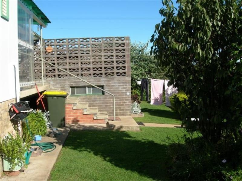 5 HEATH STREET, Bega NSW 2550