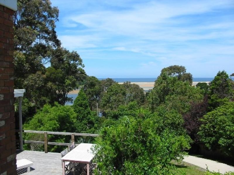 9 Bay Drive, Tathra NSW 2550