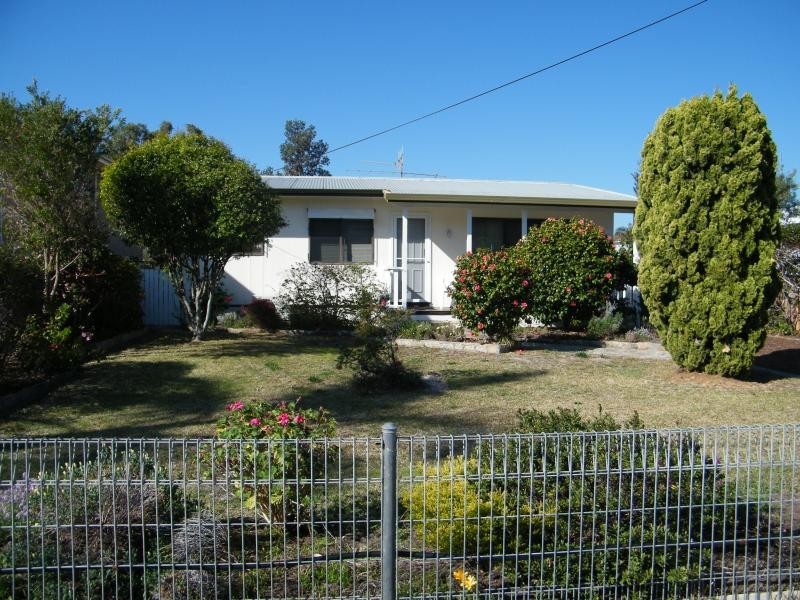 10 Esther Street, Tathra NSW 2550