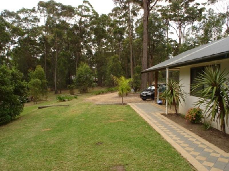 31 Strathmore Crescent, Kalaru NSW 2550