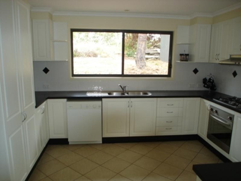 31 Strathmore Crescent, Kalaru NSW 2550